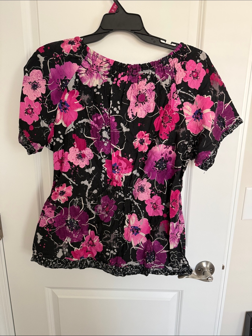 Koi Pink and Purple Floral Short Sleeve Scrub Top - Picture 3 of 3